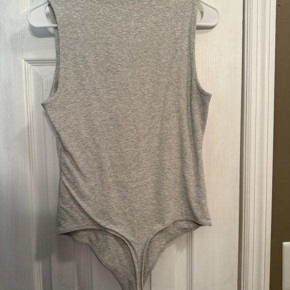Grey Abercrombie & Fitch Sleeveless Bodysuit | M - Picture 3 of 3